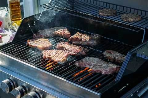 The Difference Between Barbeque and Grill