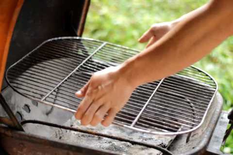 How to Set Up a Charcoal Grill