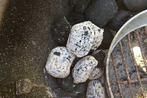 How to Use the Snake Method to Build a Grill Without a Chimney