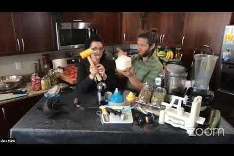 Feelin'' Great with Lissa &amp; Nate Episode 5 - Raw Vegan Top Kitchen Tools