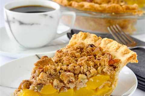 Pecan Peach Crumble Pie