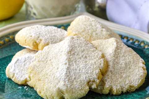 Lemon Snow Cookies