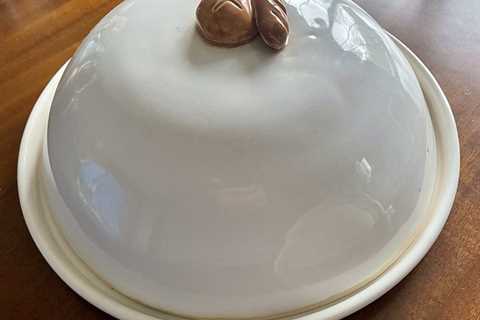 My daughter made me a cloche! First bake/learnings...